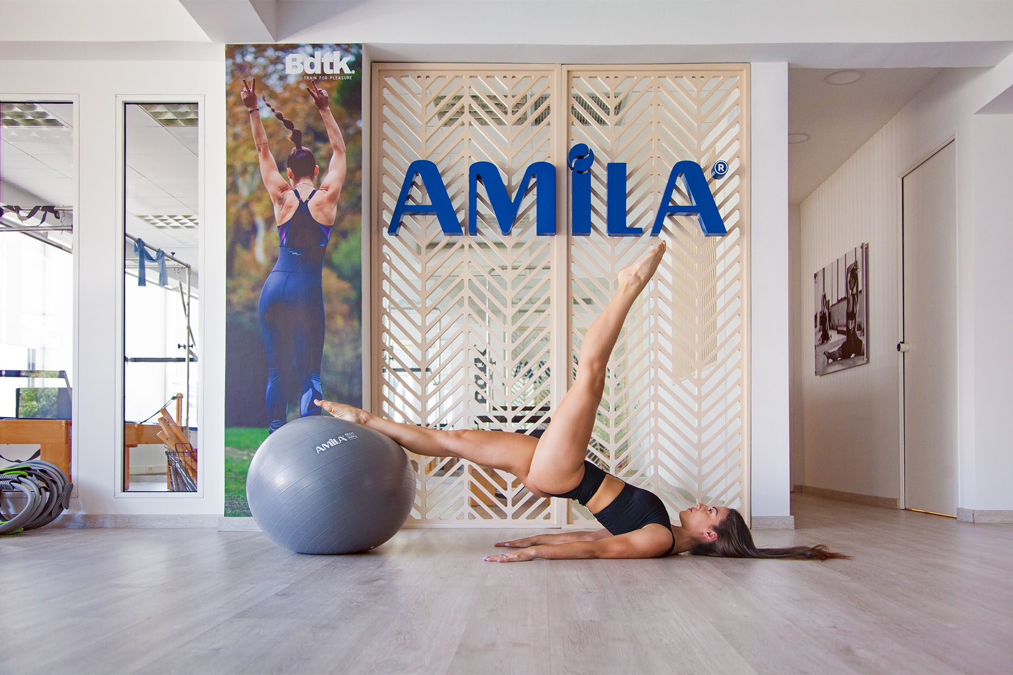 Amila Gymball 75cm Μπάλα Γυμναστικής Γκρι - Image 3